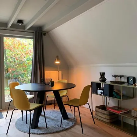 펜션 Vacation Magnolia Veluwe 넌스피트